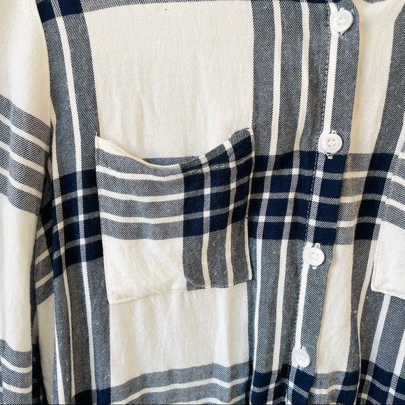 Miami by Francesca’s Plaid Button Up Open Back Blouse Size: Medium - Picture 3 of 5